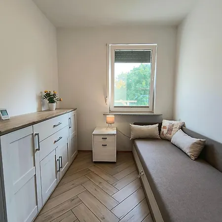 Apartment New With Garden, Stepnica